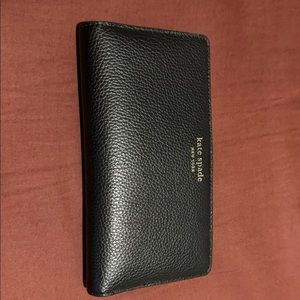 Kate spade slim bifold wallet